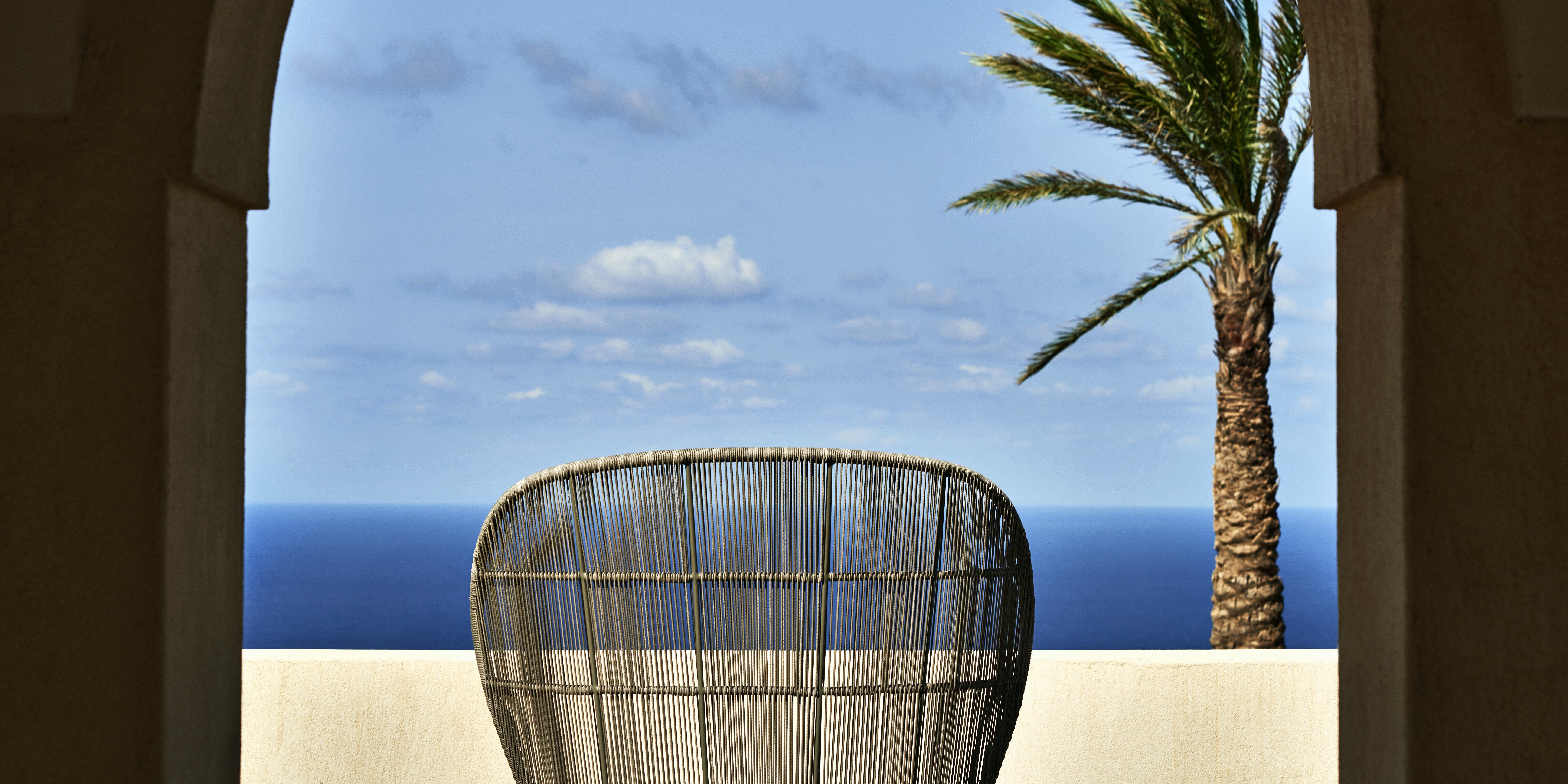 Premium Ready-to-Ship Furniture | B&B Italia Official Shop